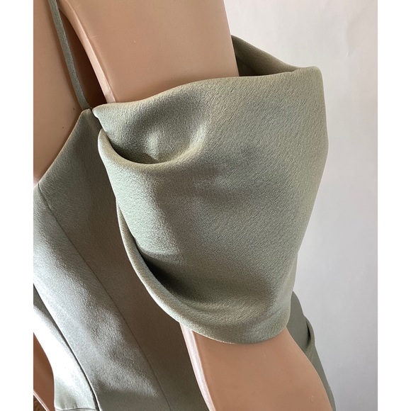 RASARIO CUTOUT OFF THE SHOULDER MIDI DRESS - Picture 7 of 8